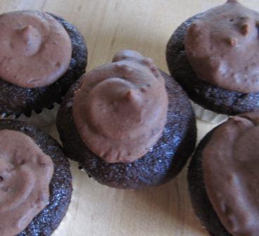 monkey shines cupcakes.jpg